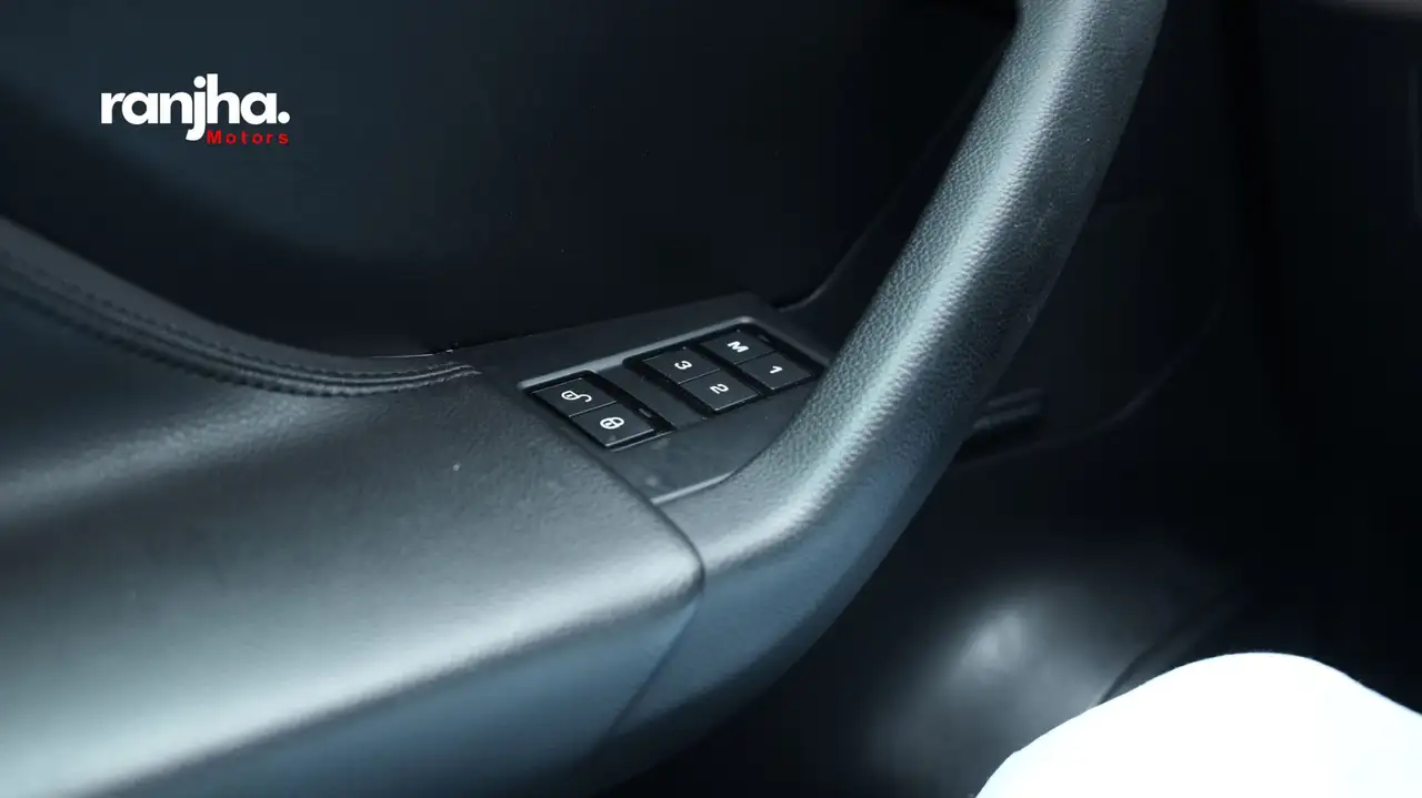 Jaguar F-Pace снимка Jaguar F-Pace