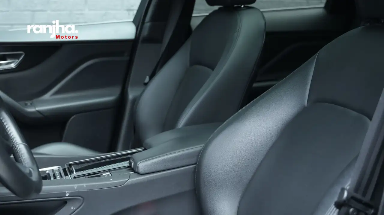 Jaguar F-Pace снимка Jaguar F-Pace