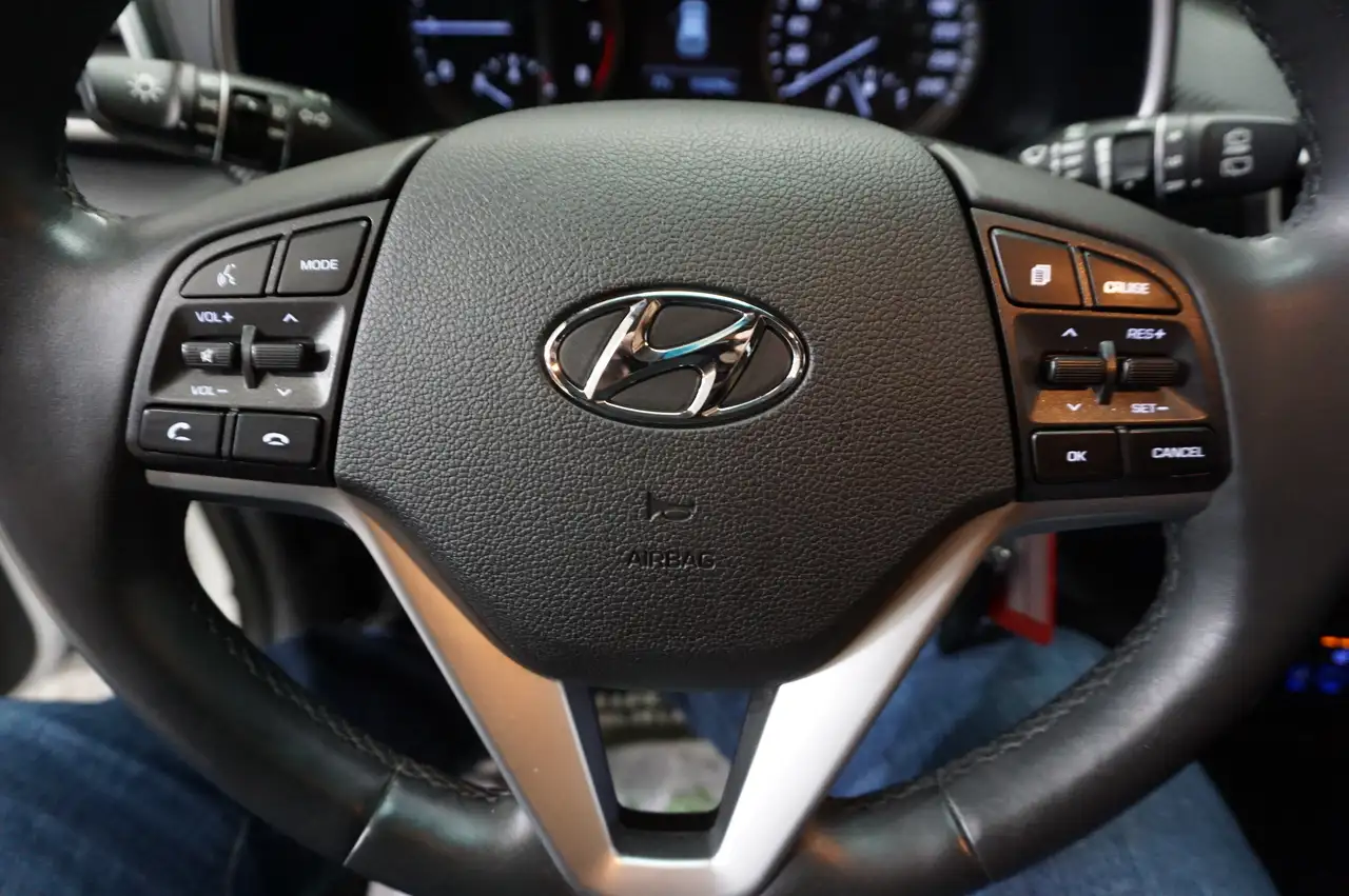 Hyundai TUCSON снимка Hyundai TUCSON