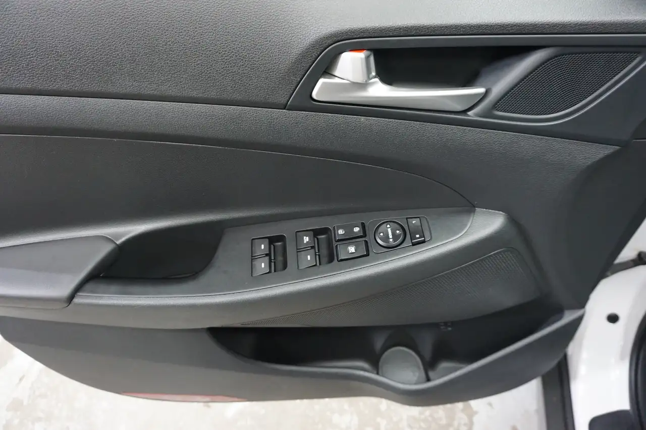 Hyundai TUCSON снимка Hyundai TUCSON