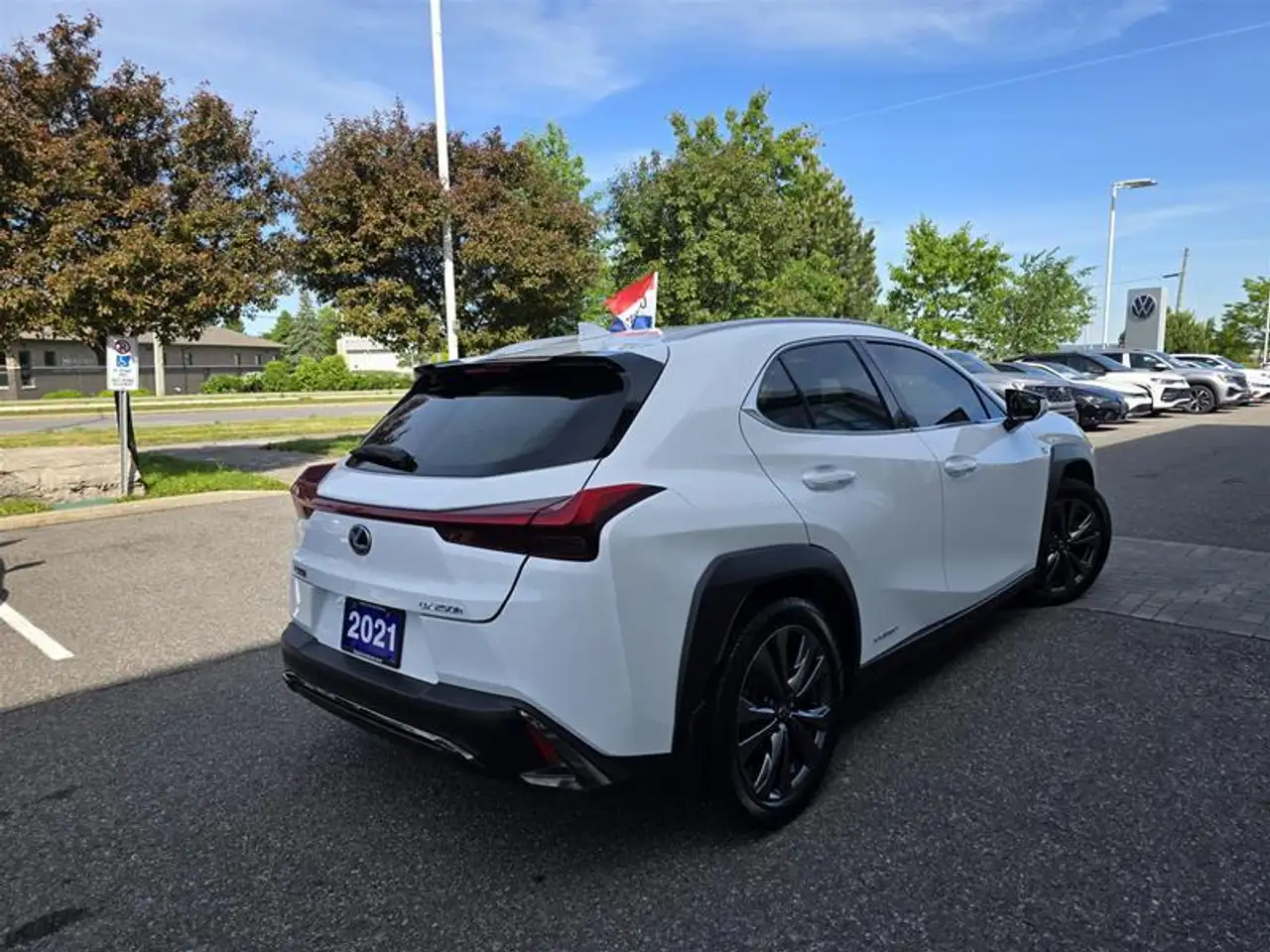 Lexus UX снимка Lexus UX