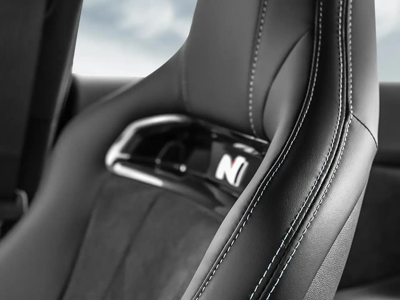 Hyundai ELANTRA fotografie Hyundai ELANTRA