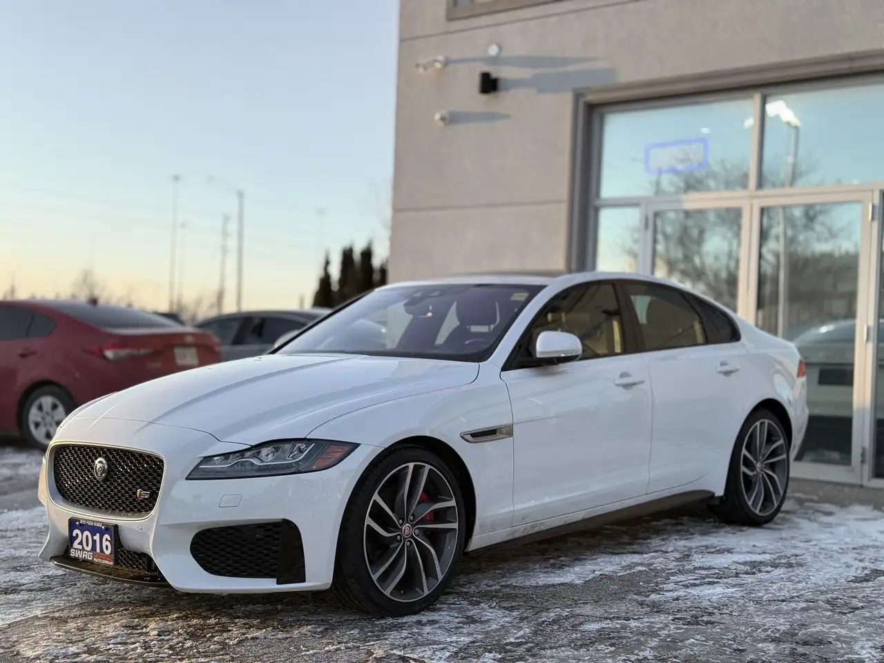 Jaguar XF photo Jaguar XF