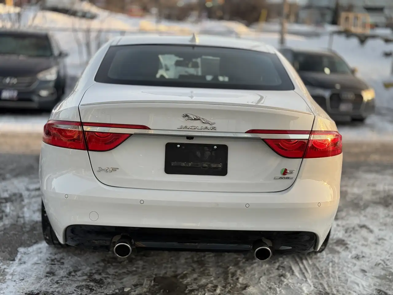 Jaguar XF photo Jaguar XF