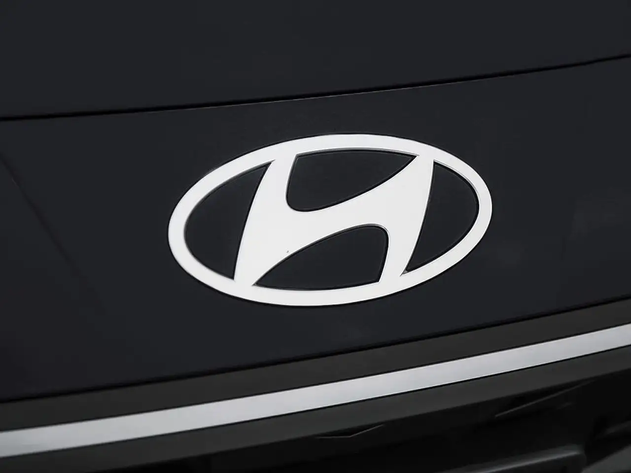 Hyundai ELANTRA photo Hyundai ELANTRA