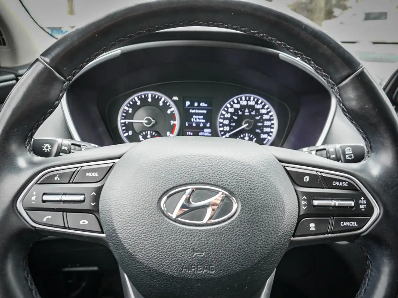Hyundai SANTA FE снимка Hyundai SANTA FE