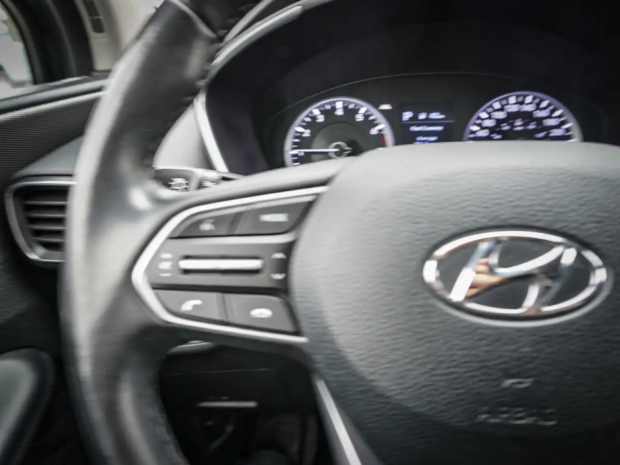 Hyundai SANTA FE снимка Hyundai SANTA FE