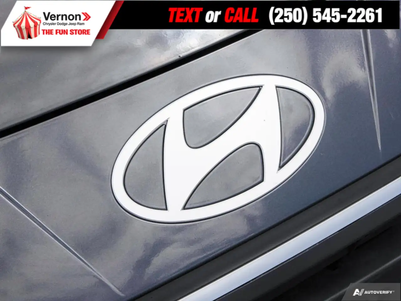Hyundai ELANTRA photo Hyundai ELANTRA