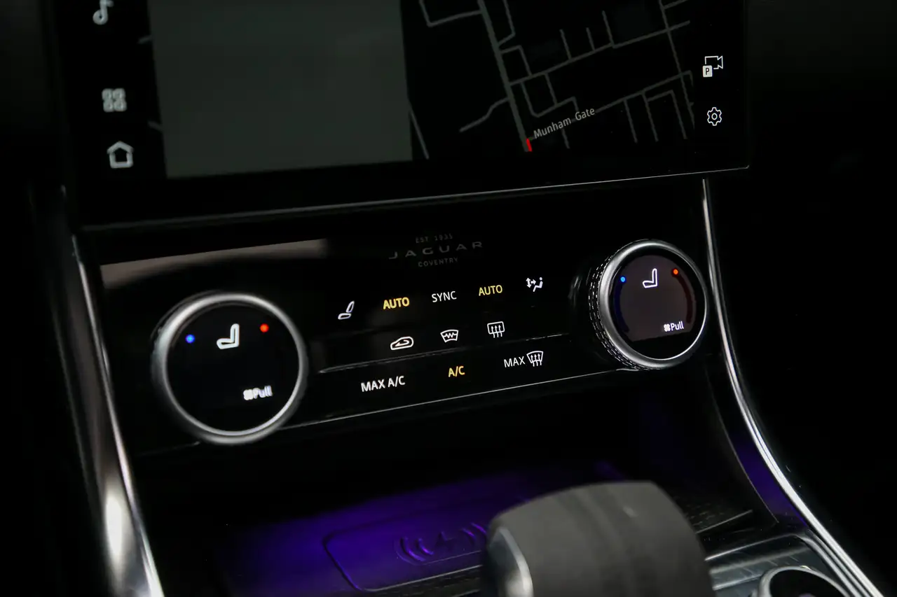 Jaguar XF fotografie Jaguar XF