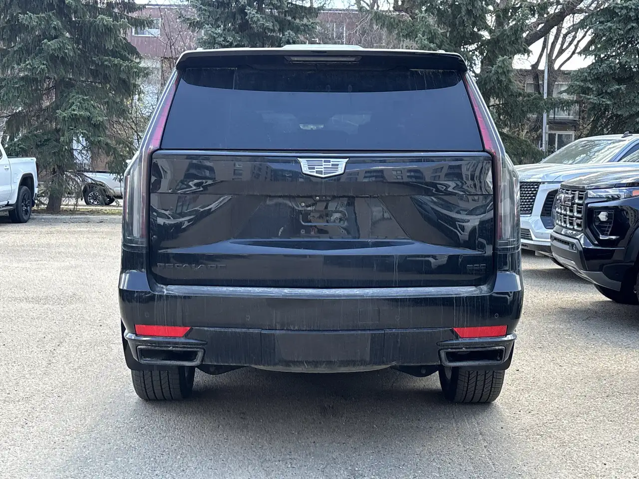 Cadillac Escalade снимка Cadillac Escalade