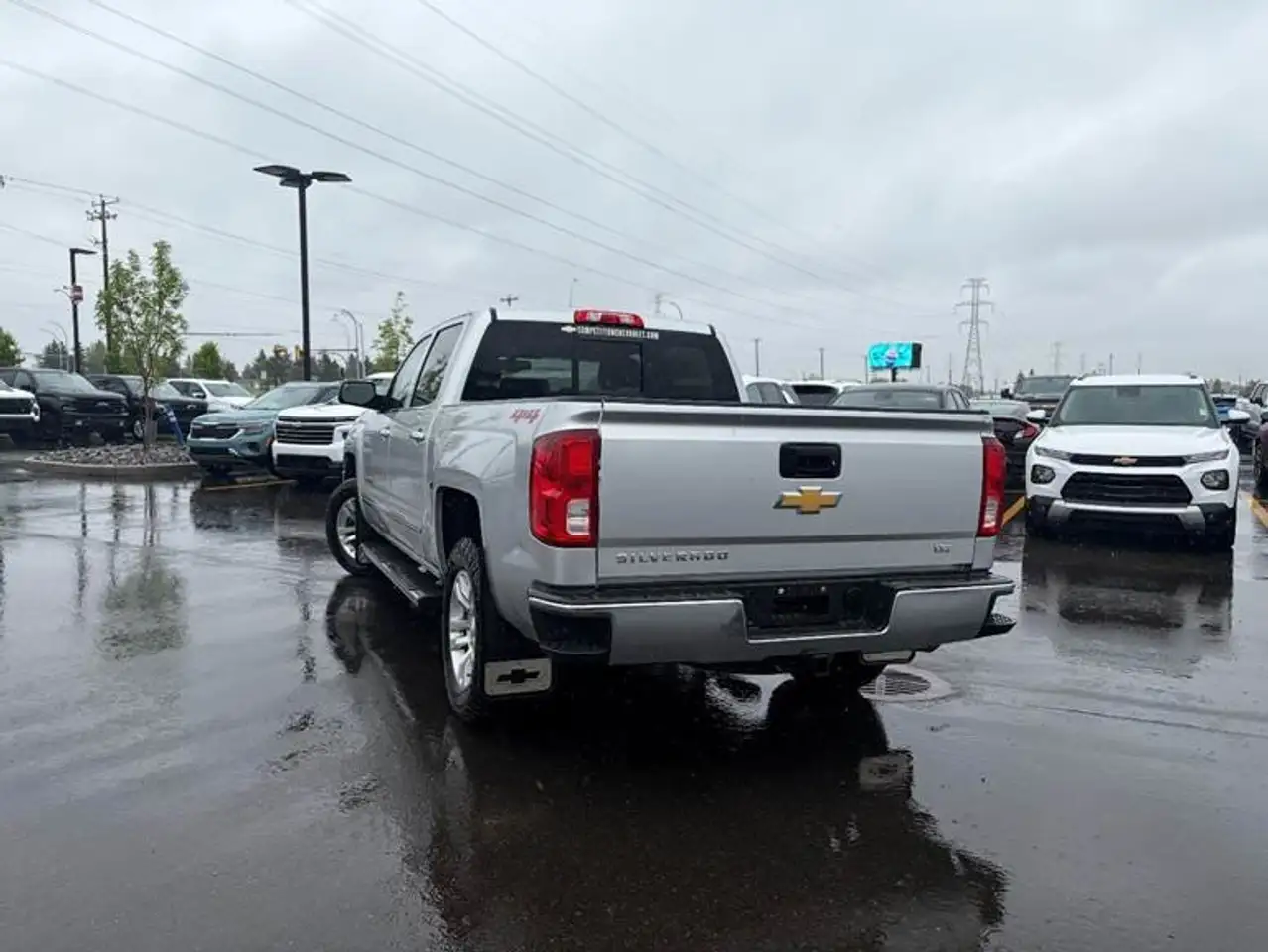 Chevrolet Silverado 1500 photo Chevrolet Silverado 1500