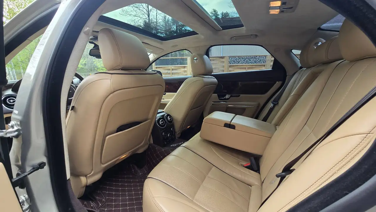 Jaguar XJ fotografie Jaguar XJ