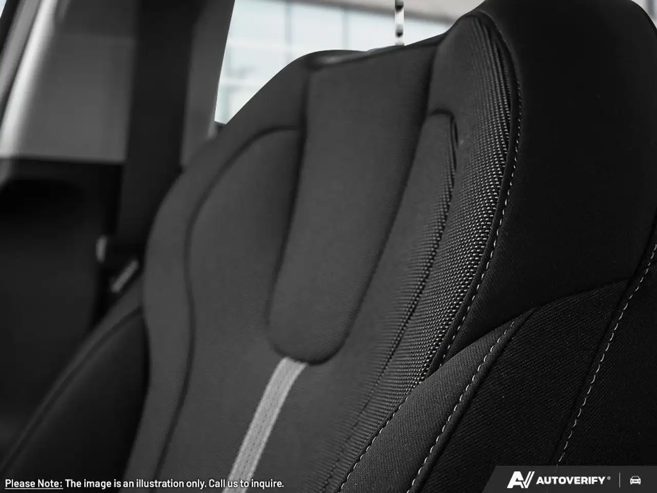 Hyundai ELANTRA photo Hyundai ELANTRA