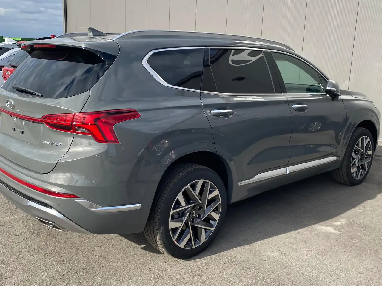 Hyundai SANTA FE снимка Hyundai SANTA FE
