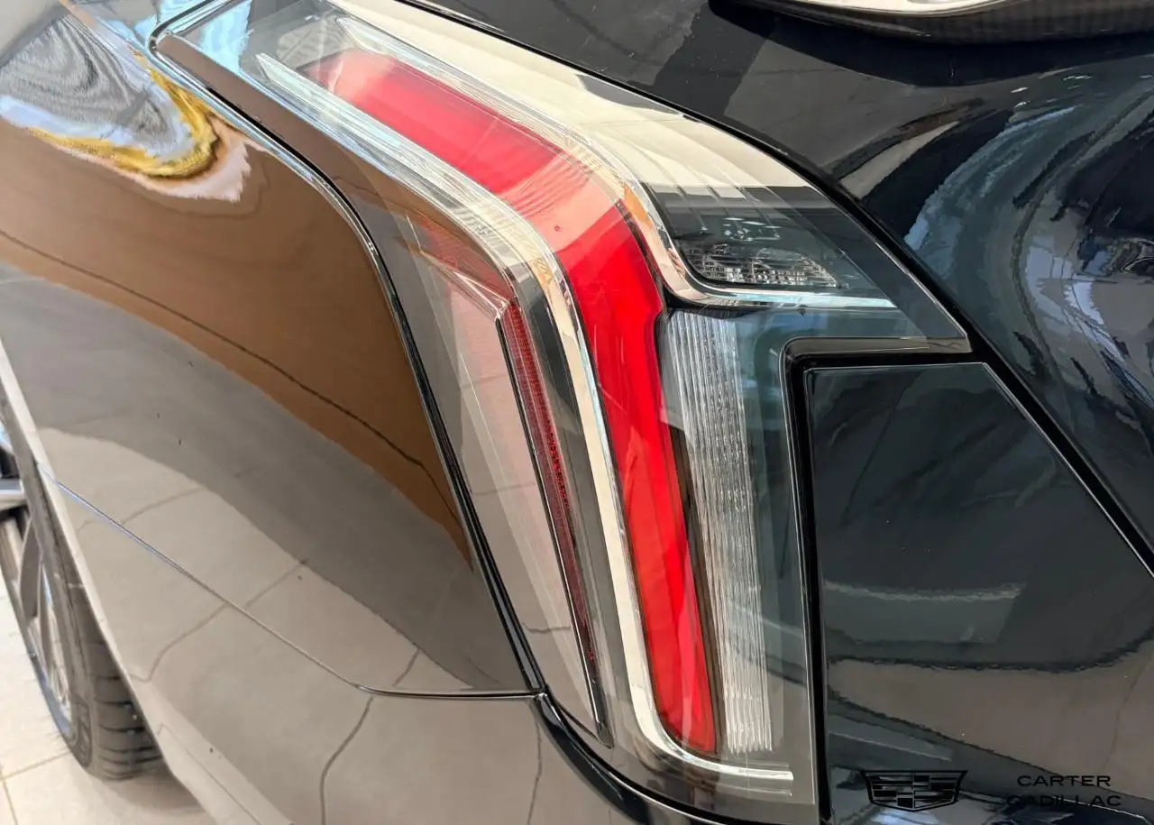 Cadillac CT4-V снимка Cadillac CT4-V