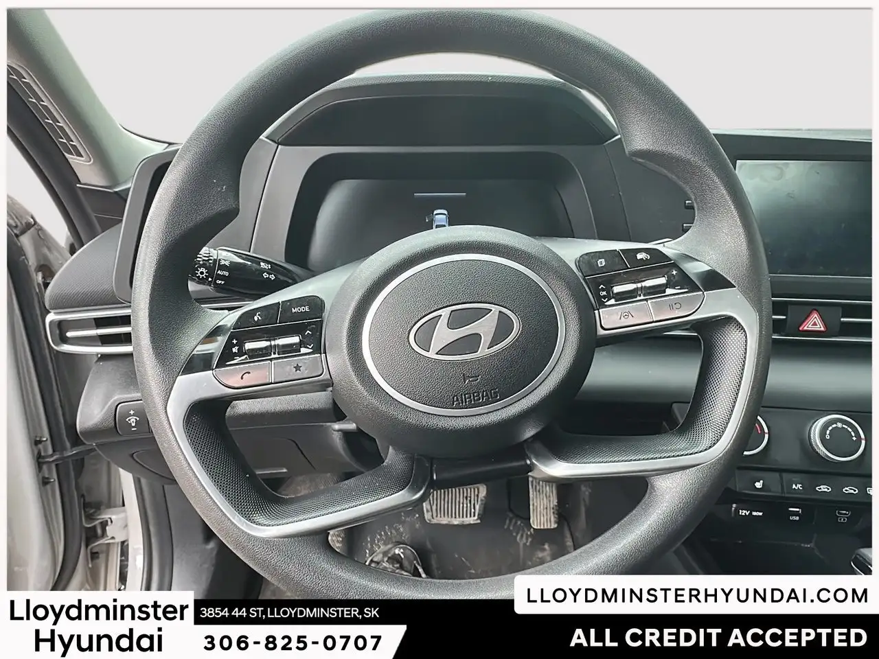 Hyundai ELANTRA fotografie Hyundai ELANTRA