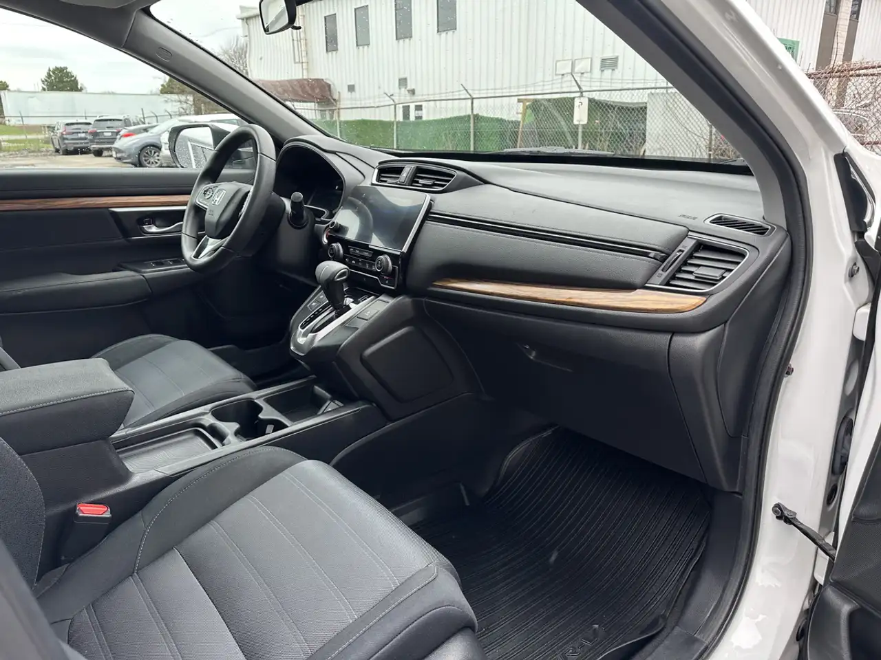 Honda CR-V photo Honda CR-V