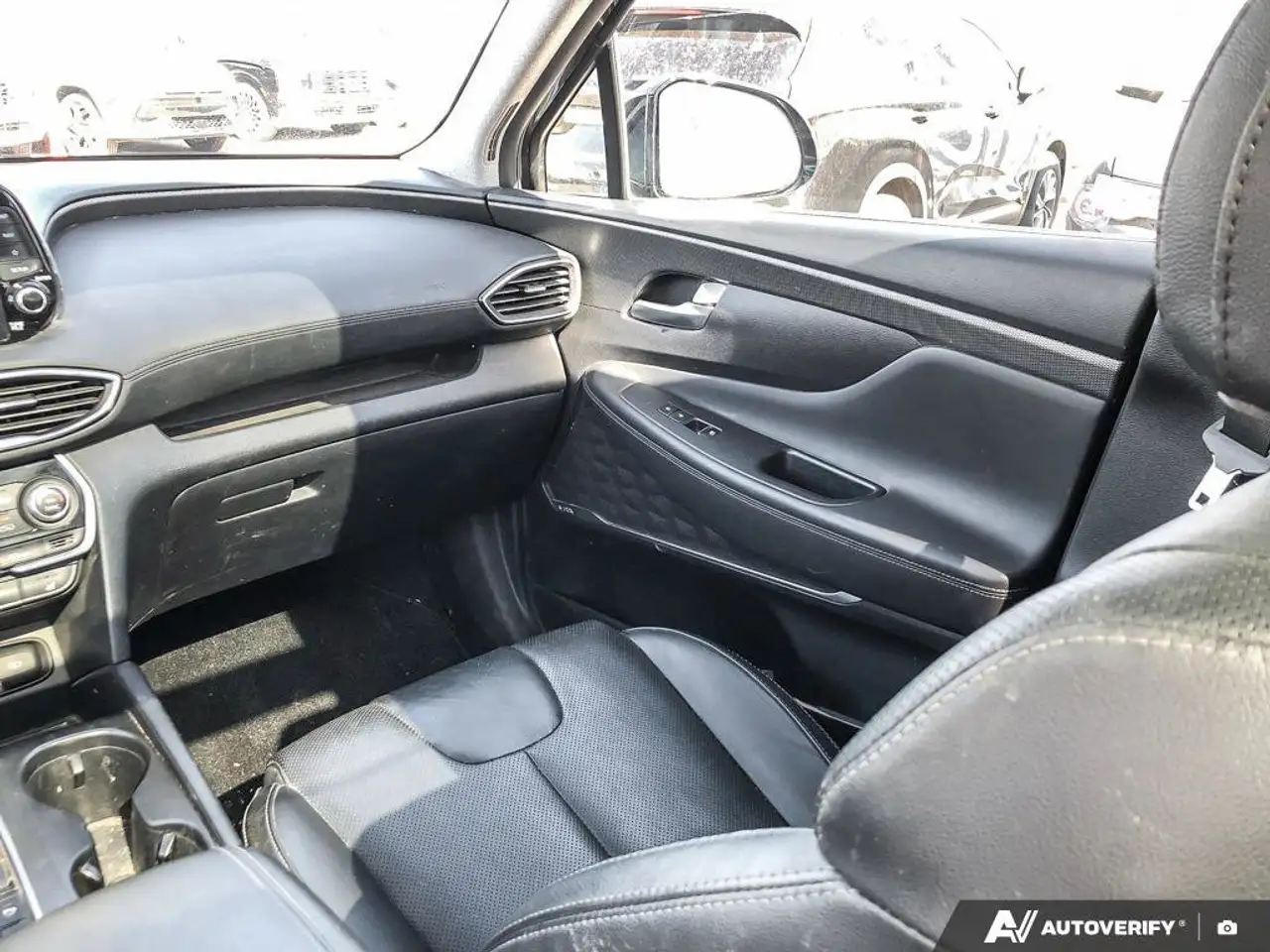 Hyundai SANTA FE снимка Hyundai SANTA FE