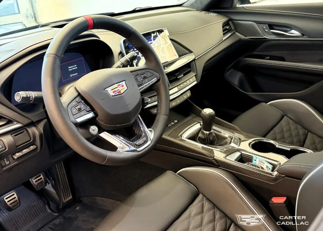 Cadillac CT4-V снимка Cadillac CT4-V