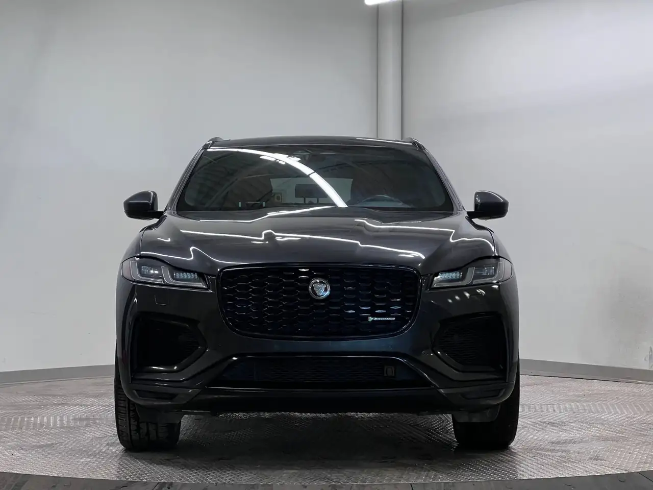 Jaguar F-Pace снимка Jaguar F-Pace