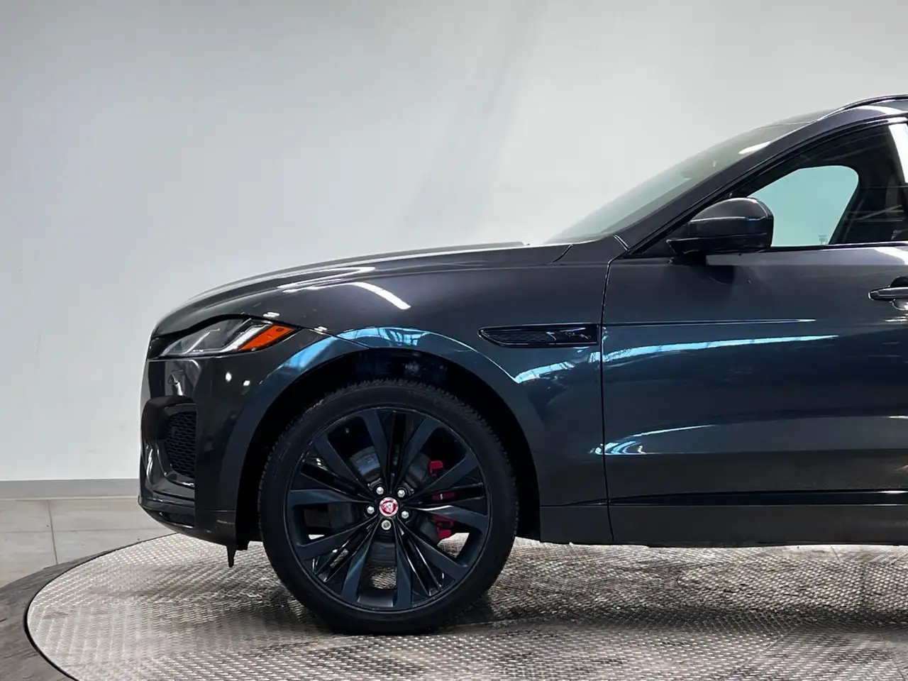 Jaguar F-Pace снимка Jaguar F-Pace