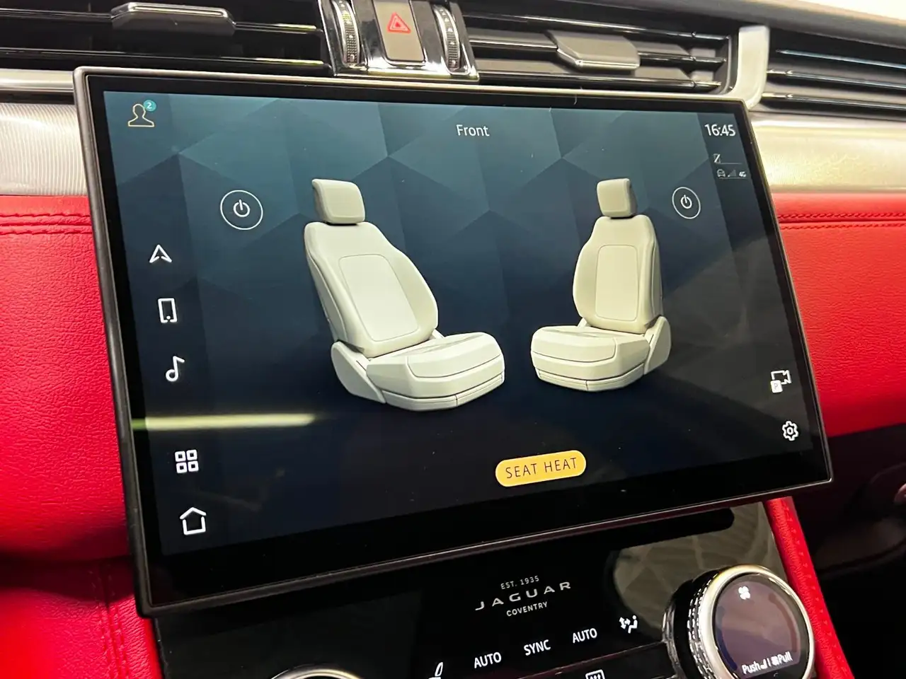 Jaguar F-Pace снимка Jaguar F-Pace