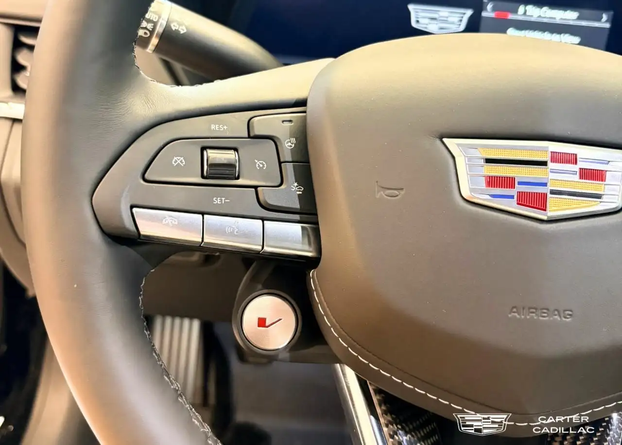Cadillac CT4-V снимка Cadillac CT4-V