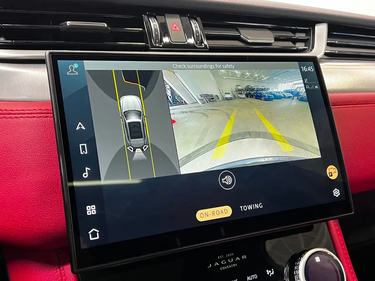 Jaguar F-Pace снимка Jaguar F-Pace