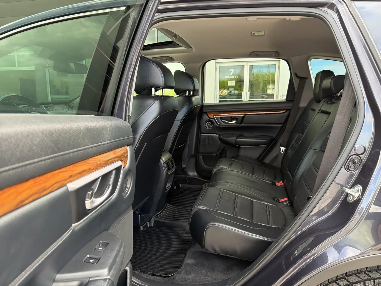 Honda CR-V photo Honda CR-V
