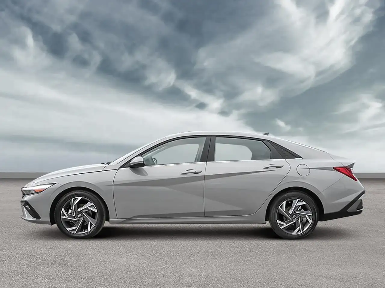 Hyundai ELANTRA photo Hyundai ELANTRA
