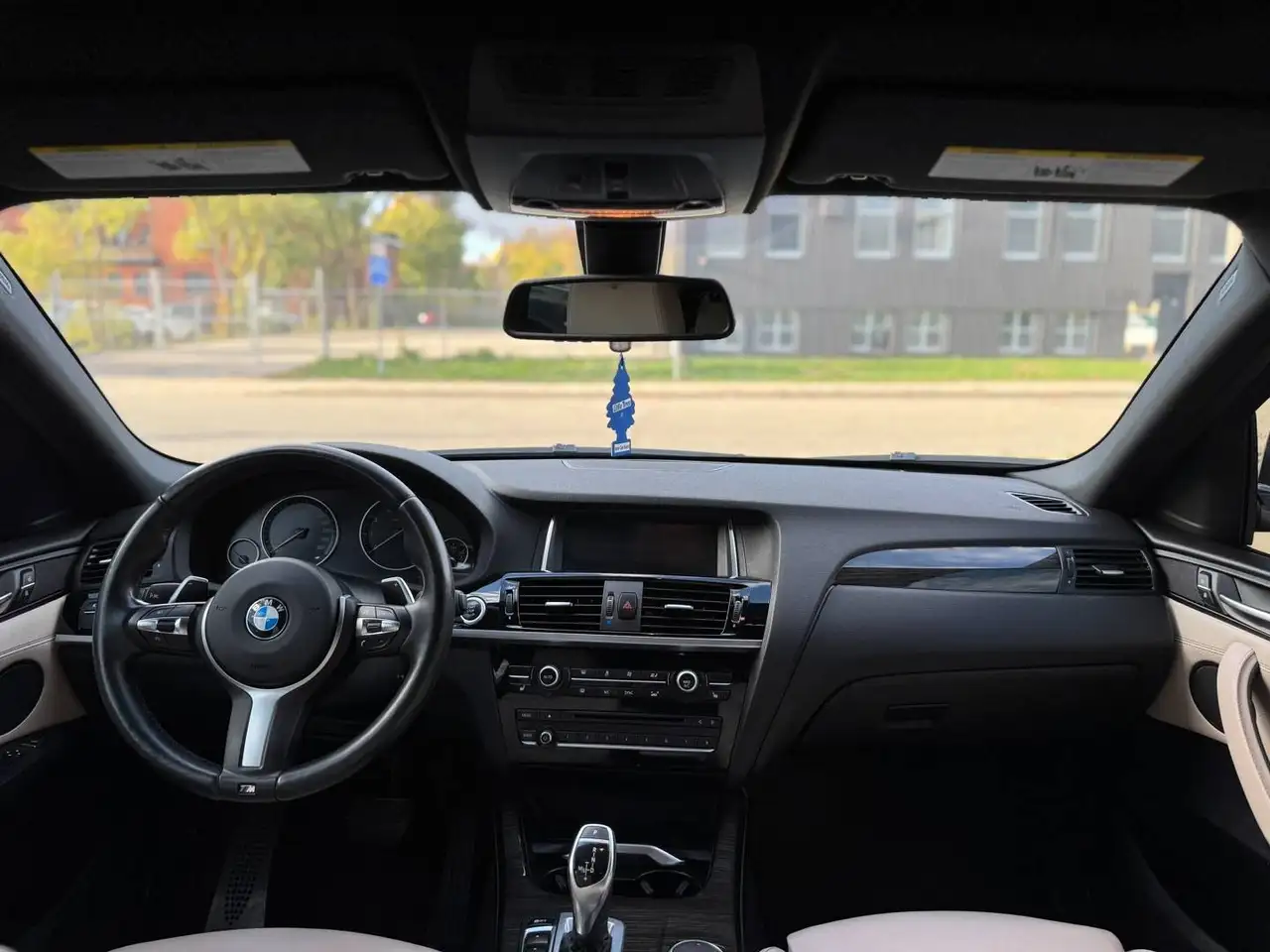 BMW X4 photo BMW X4