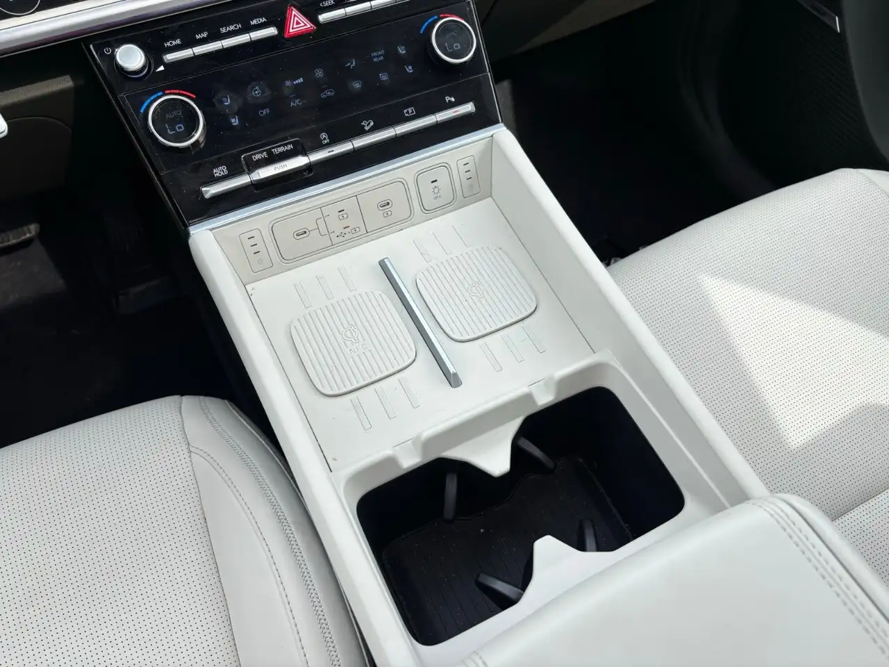 Hyundai SANTA FE снимка Hyundai SANTA FE