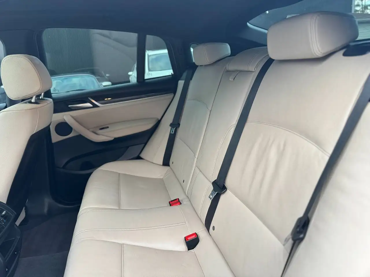 BMW X4 photo BMW X4