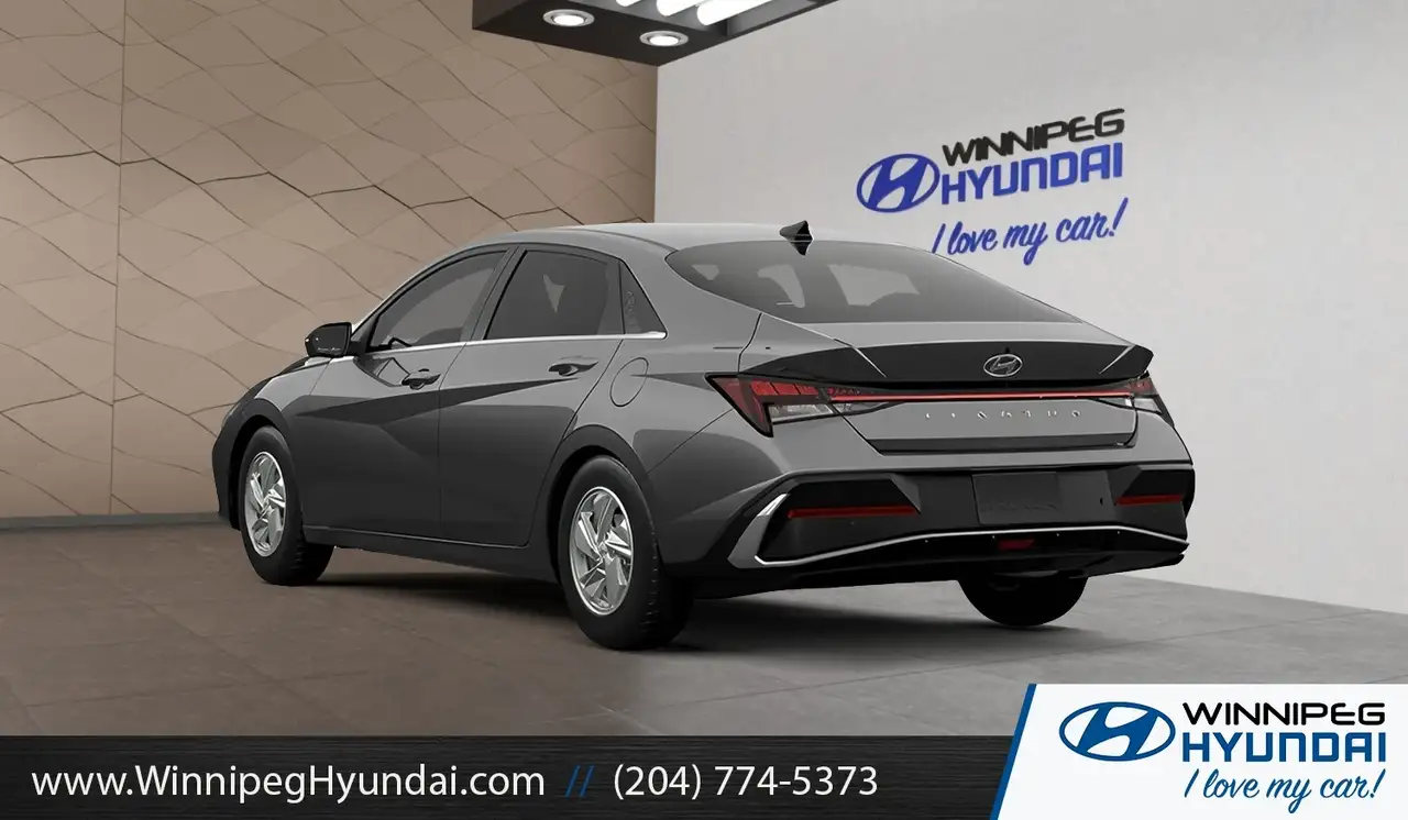 Hyundai ELANTRA fotografie Hyundai ELANTRA