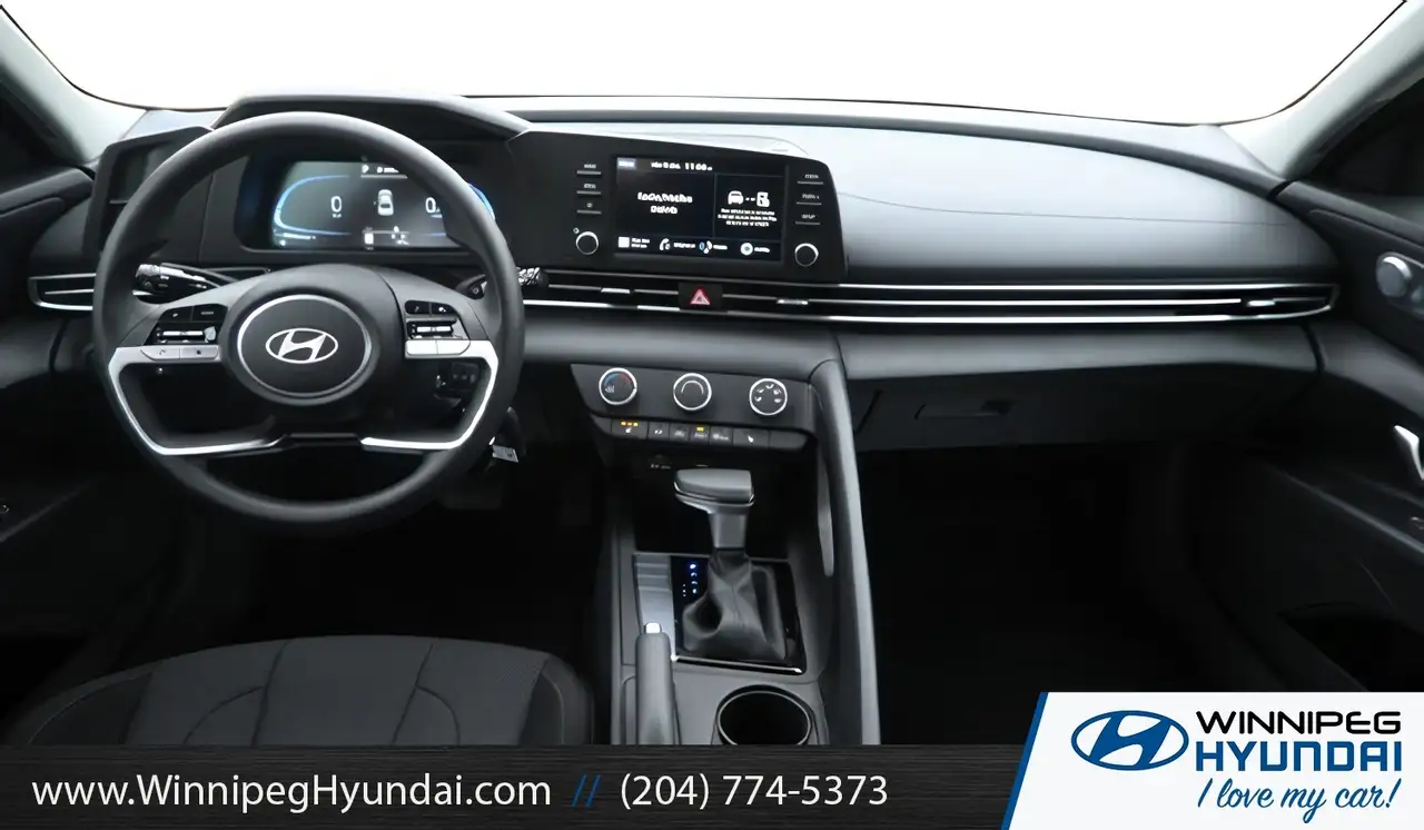 Hyundai ELANTRA fotografie Hyundai ELANTRA