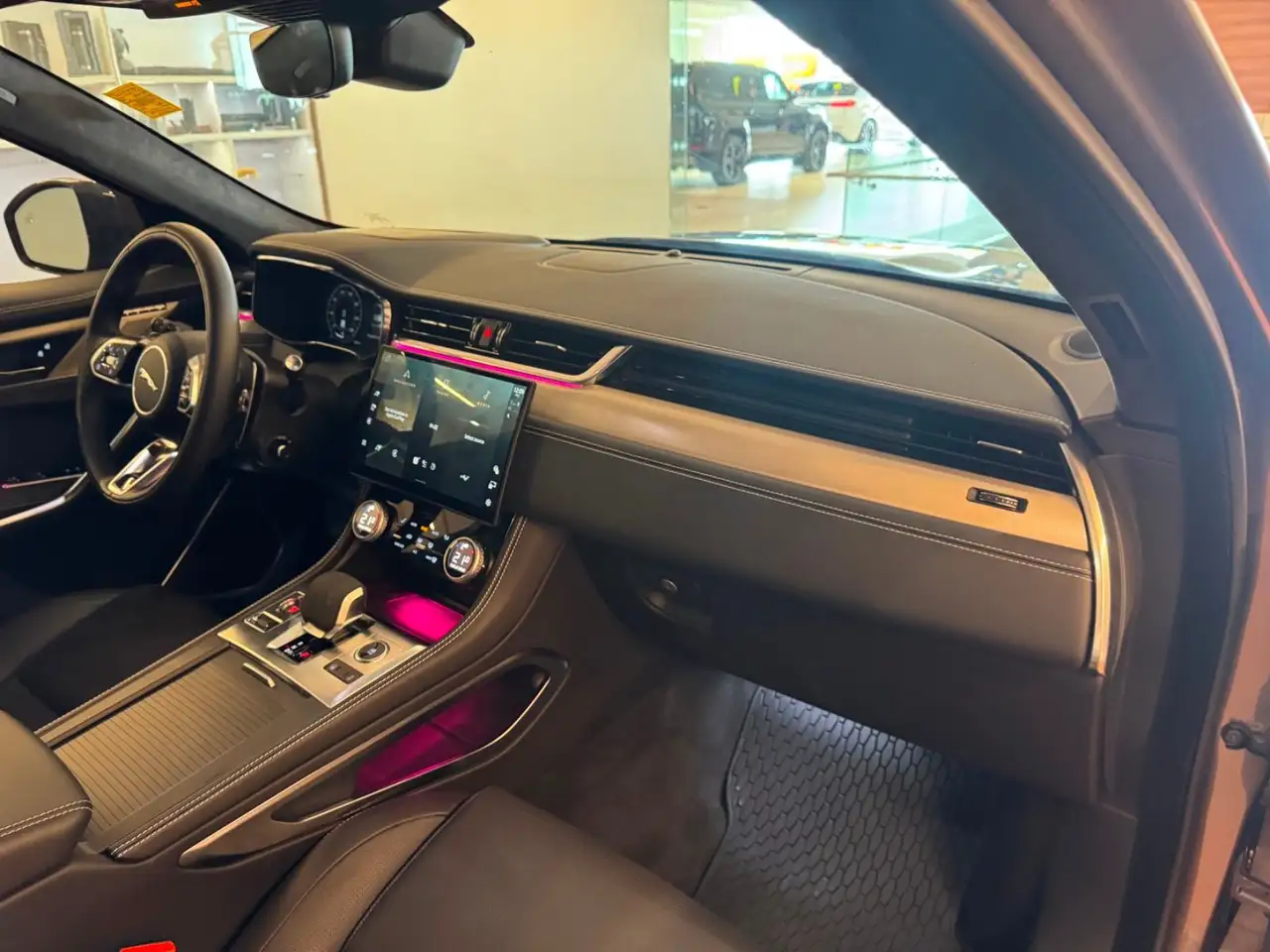 Jaguar F-Pace fotografie Jaguar F-Pace