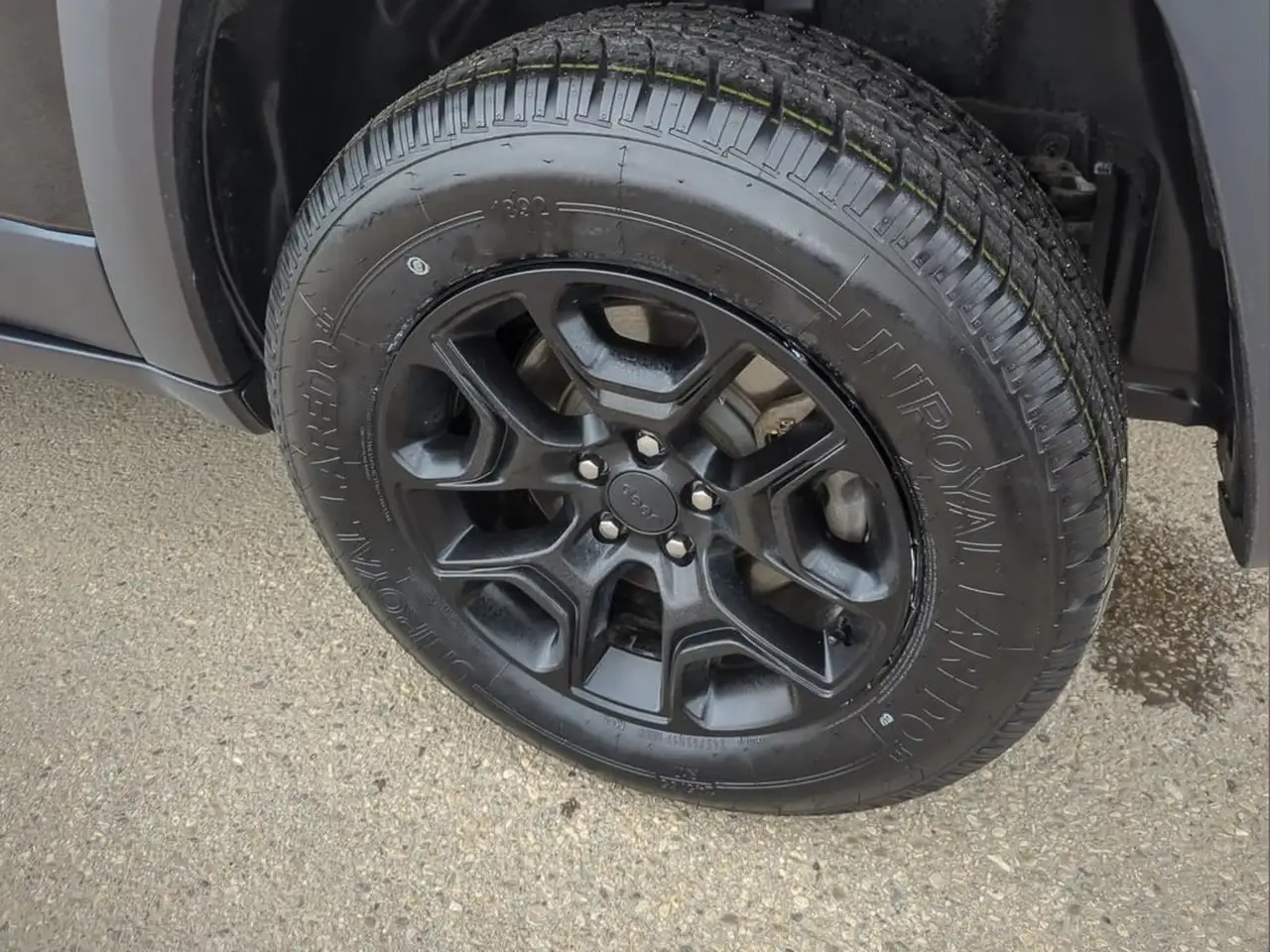Jeep Cherokee снимка Jeep Cherokee