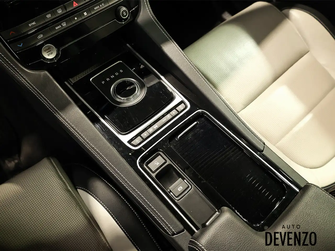 Jaguar F-Pace fotografie Jaguar F-Pace