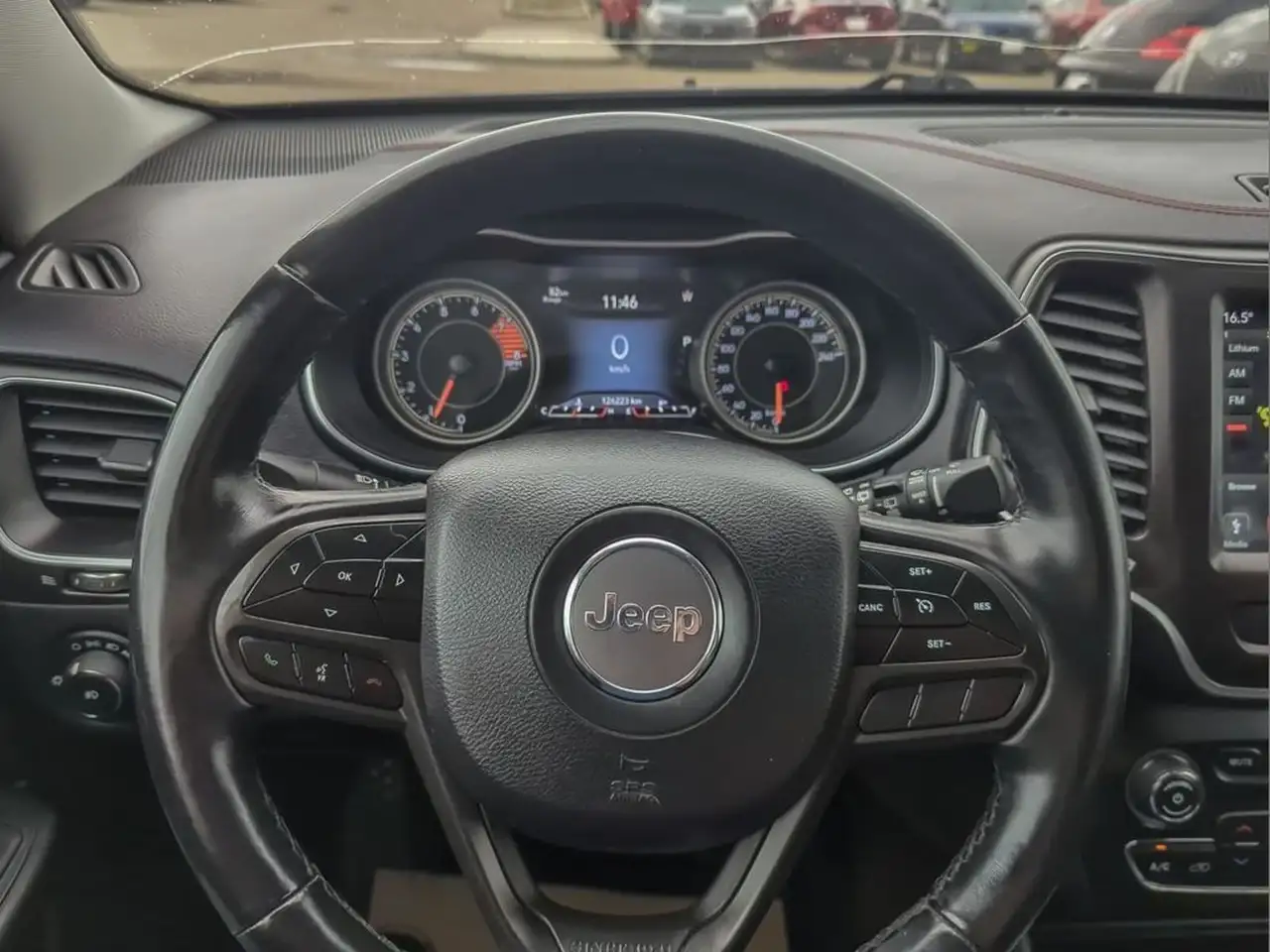 Jeep Cherokee снимка Jeep Cherokee
