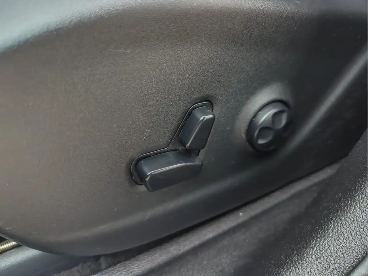 Jeep Cherokee снимка Jeep Cherokee