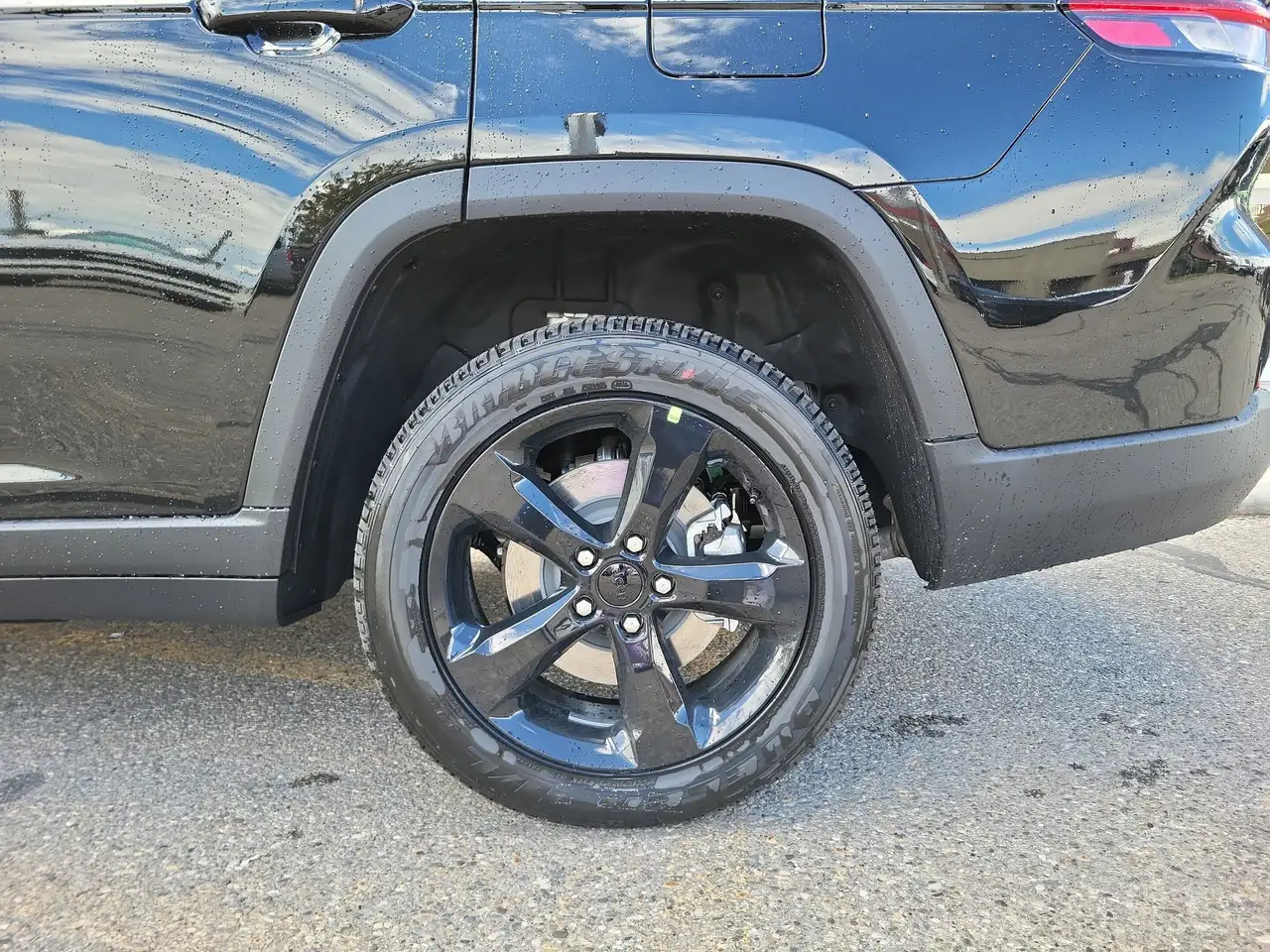 Jeep Grand Cherokee снимка Jeep Grand Cherokee
