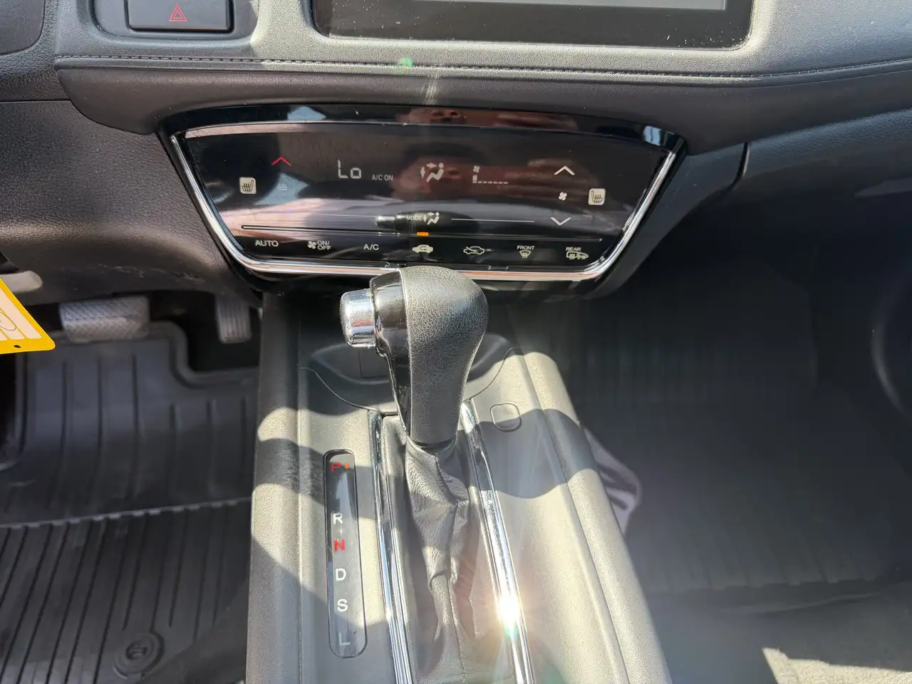 Honda HR-V photo Honda HR-V