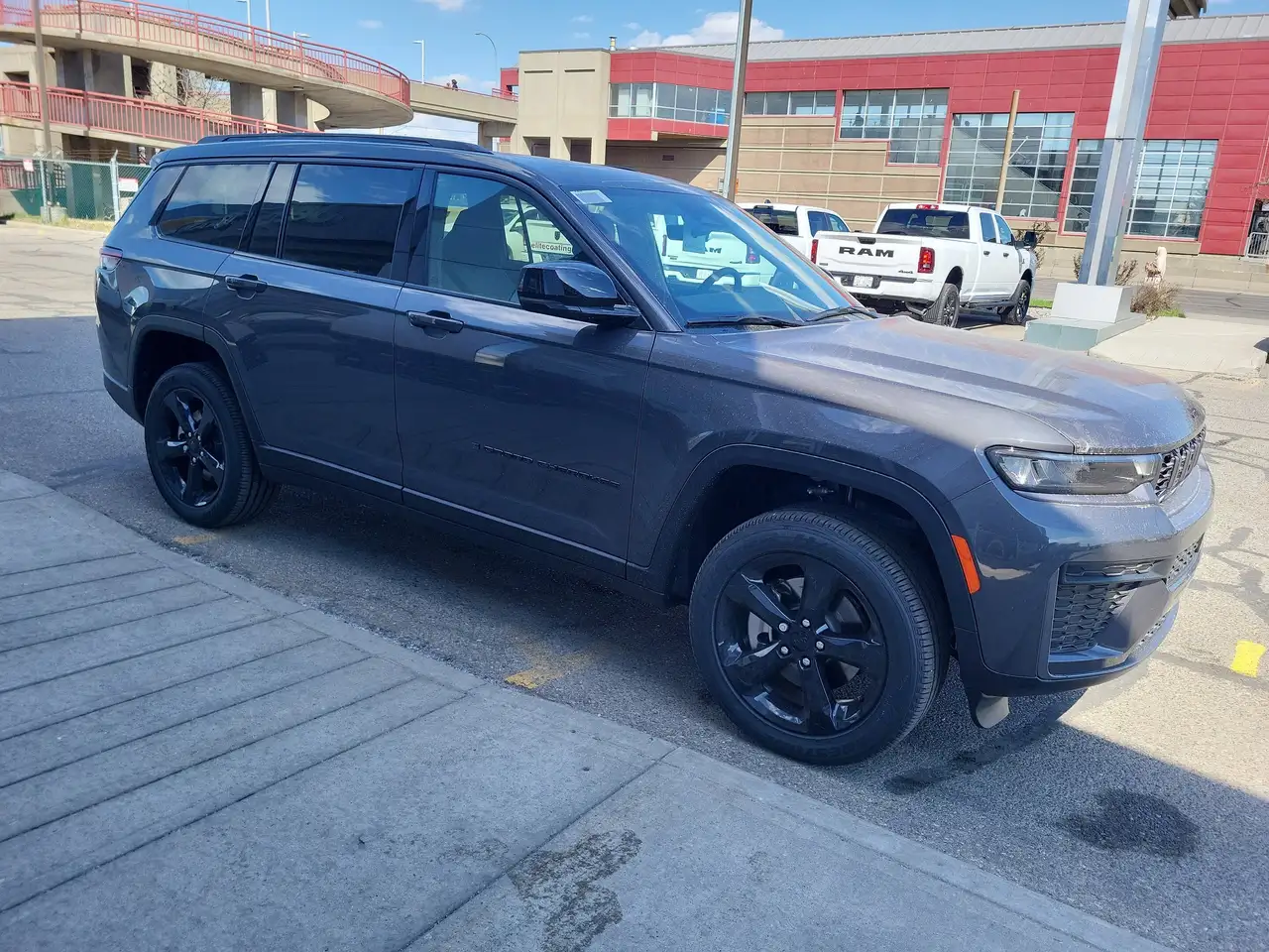 Jeep Grand Cherokee снимка Jeep Grand Cherokee