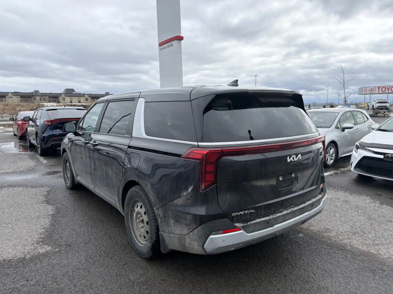 Kia Carnival photo Kia Carnival