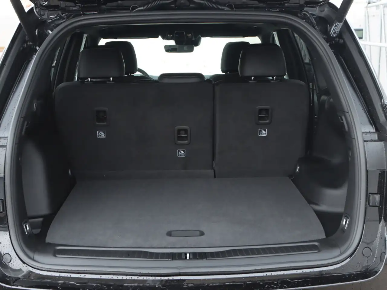 Jeep Grand Cherokee photo Jeep Grand Cherokee