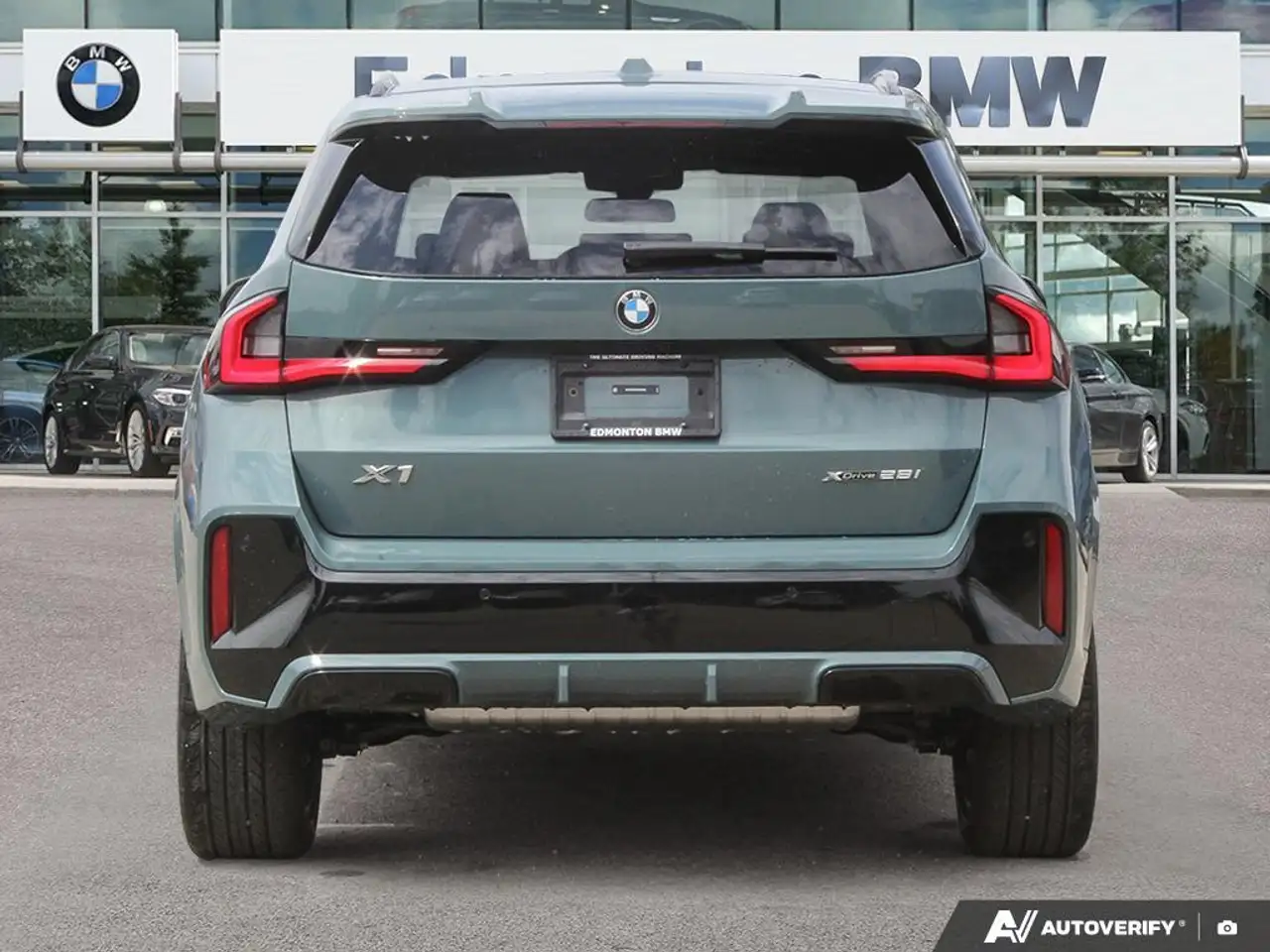BMW X1 снимка BMW X1