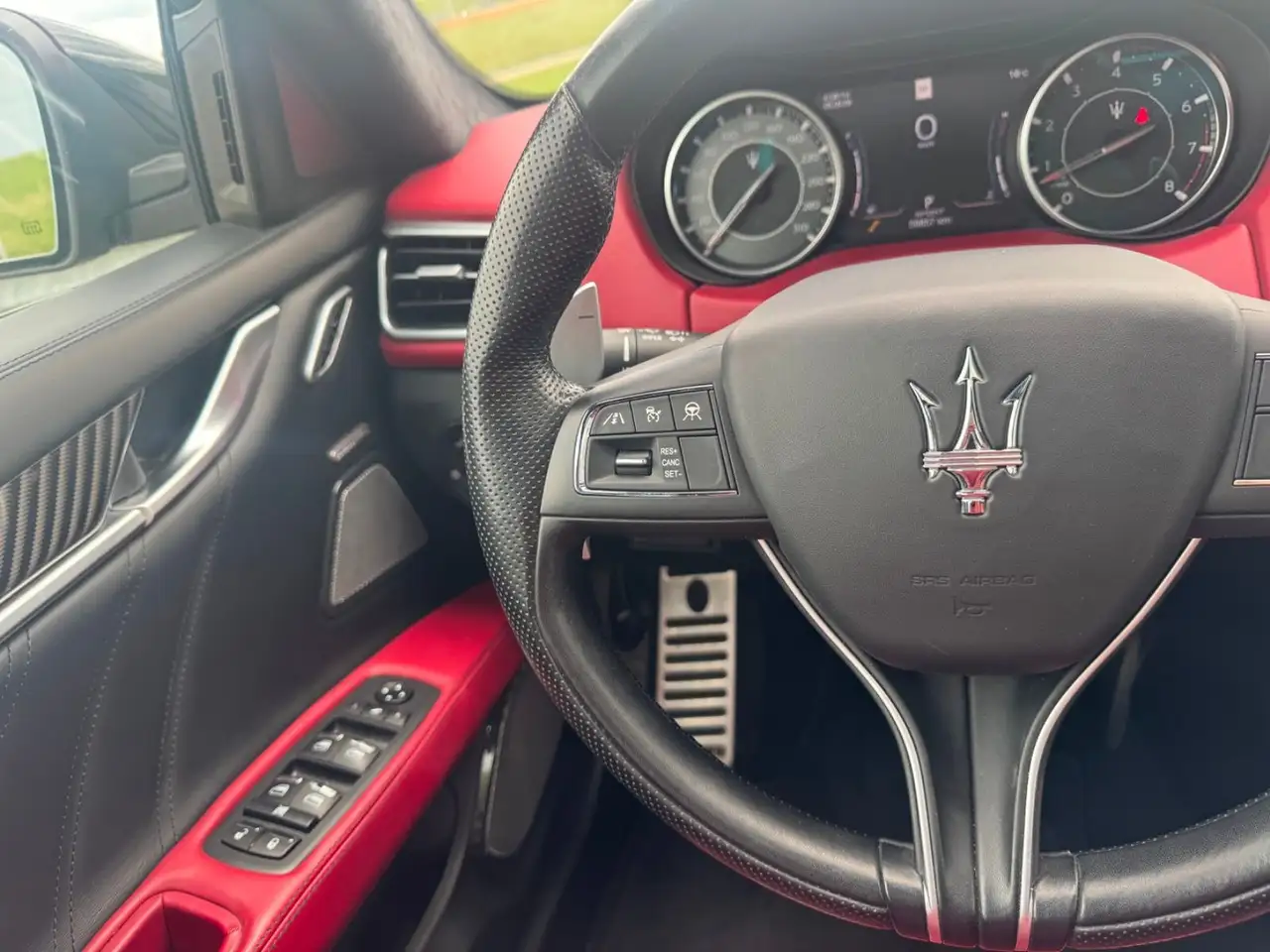 Maserati Ghibli fotografie Maserati Ghibli