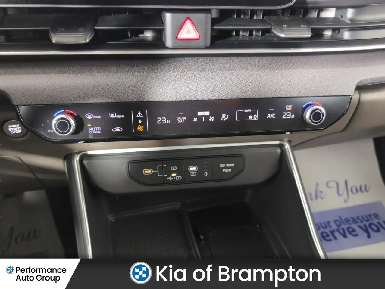 Kia Carnival fotografie Kia Carnival