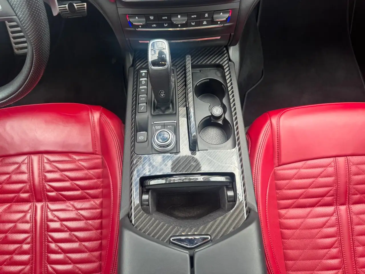 Maserati Ghibli fotografie Maserati Ghibli