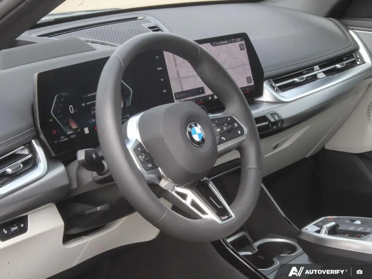 BMW X1 снимка BMW X1